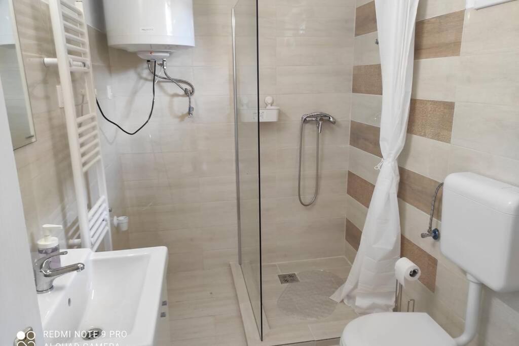 Sueni Apartman Ordacsehi Esterno foto