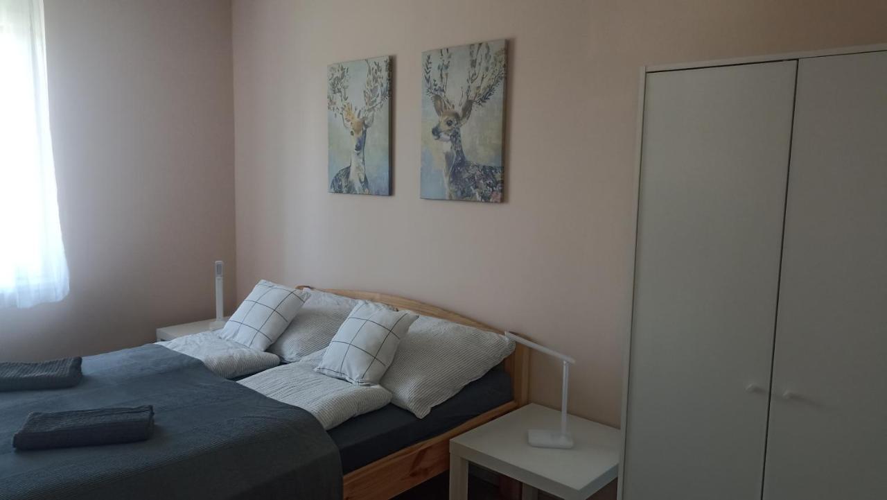 Appartamento Suni Apartman Ordacsehi Esterno foto